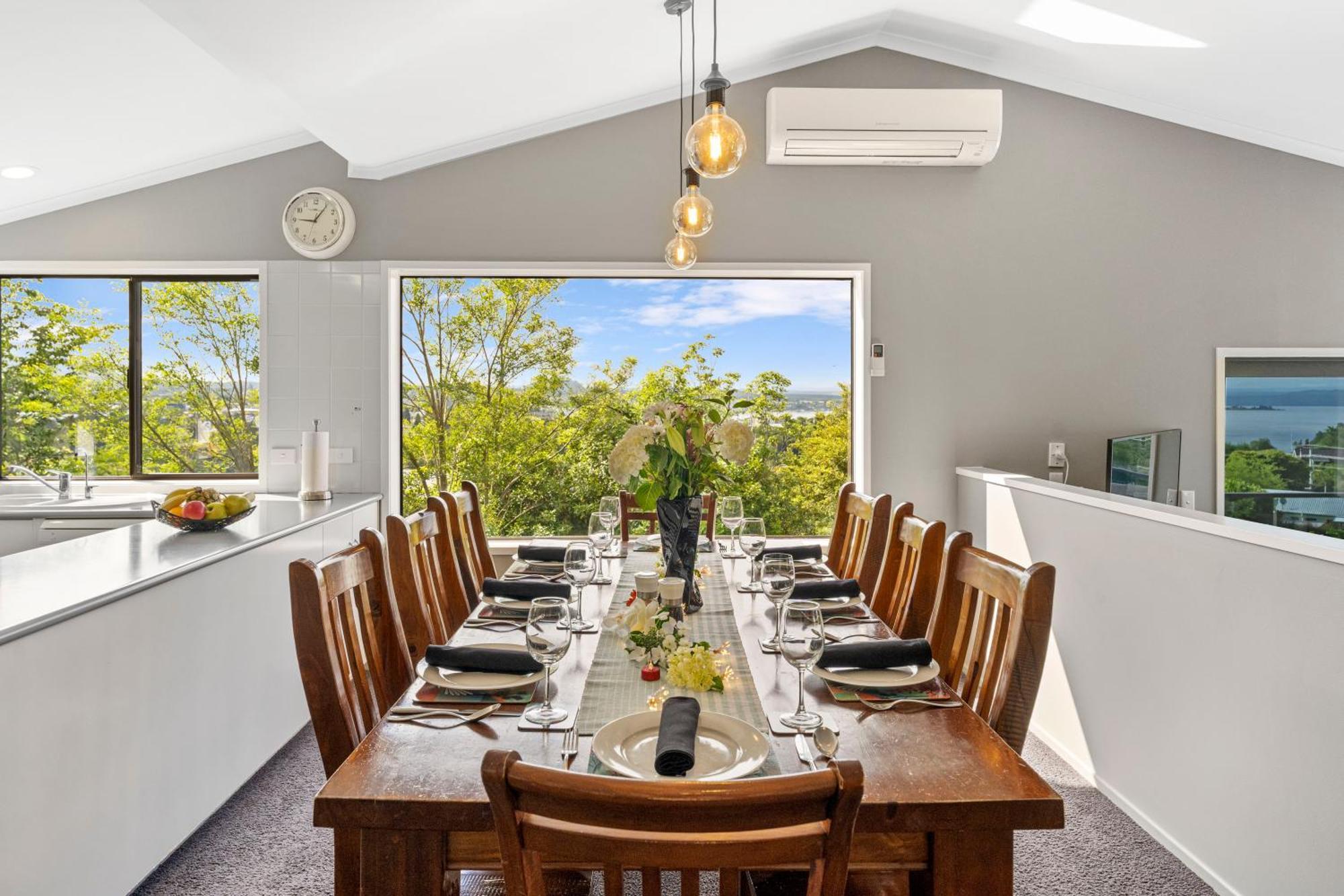 Ngaio Views - Lake Taupo Holiday Home Exterior photo