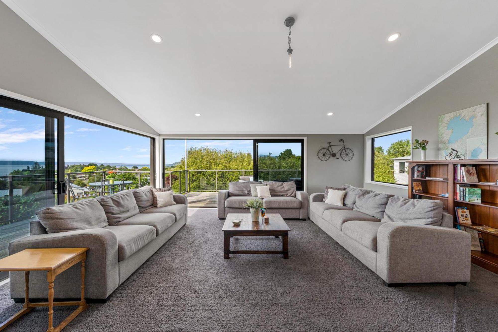 Ngaio Views - Lake Taupo Holiday Home Exterior photo